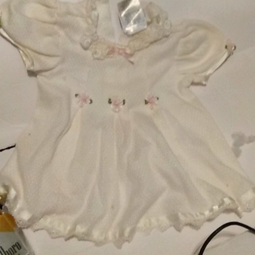 Rose cottage 0-3 beautiful lace and knitted formal dress